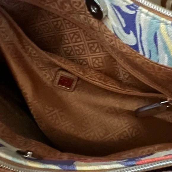 Relic Red and Brown Floral Shoulder Bag - Picture 6 of 8